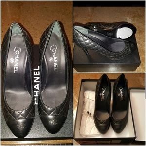 Black Chanel Pumps